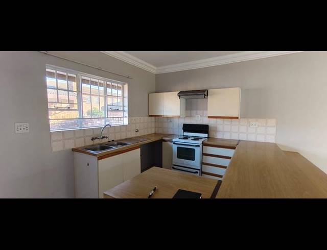 1 BEDROOM SIMPLEX FOR SALE IN NORTON PARK
